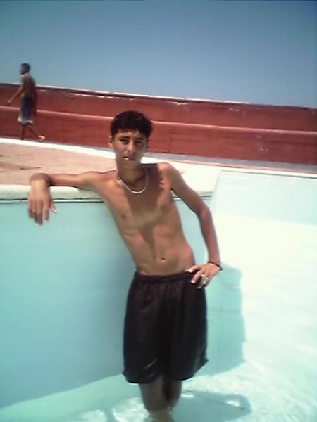 bn la c moi a la piscin bn la en v1 de mètre de leau de dont